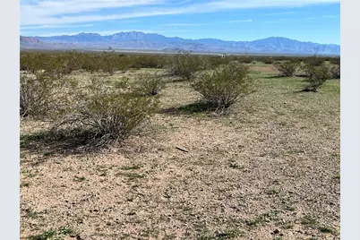 2034 S Cordes Road, Golden Valley, AZ 86413 - Photo 11