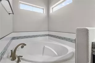 9821 N Vista Dr, Kingman, AZ 86401 - Photo 25