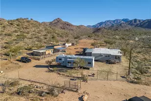 10887 Duncan Rd, Yucca, AZ 86438 - Photo 27