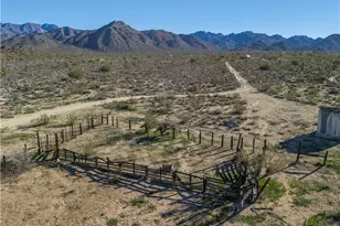 10887 Duncan Rd, Yucca, AZ 86438 - Photo 41