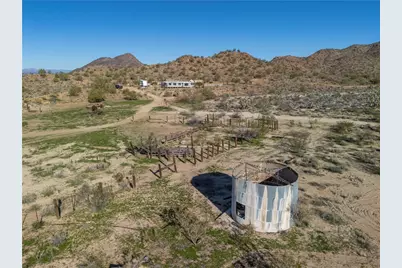 10887 Duncan Road, Yucca, AZ 86438 - Photo 39