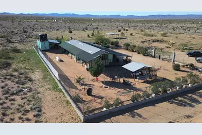 7610 6th Street, Dolan Springs, AZ 86441 - Photo 5