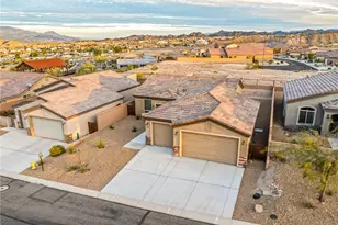 2673 Kingman Dr, Bullhead City, AZ 86429 - Photo 1