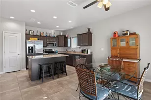 6696 W Brook Dr, Golden Valley, AZ 86413 - Photo 9