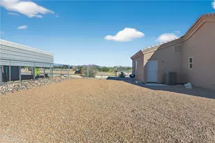 6696 W Brook Dr, Golden Valley, AZ 86413 - Photo 29