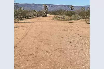 8 E Mary Drive, Yucca, AZ 86438 - Photo 13