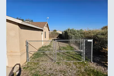9842 S Phoenix Drive, Mohave Valley, AZ 86440 - Photo 17