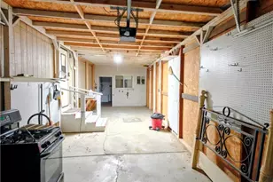 656 E Gordon Dr, Mohave Valley, AZ 86440 - Photo 29