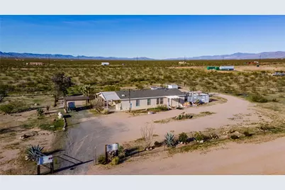 4943 W Safari Drive, Golden Valley, AZ 86413 - Photo 29