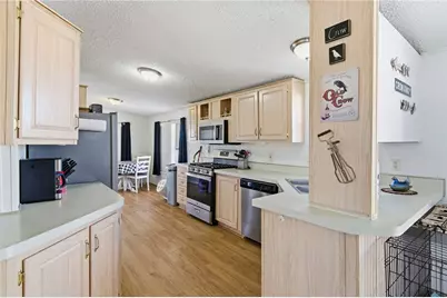 4943 W Safari Drive, Golden Valley, AZ 86413 - Photo 7