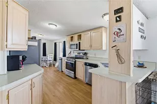 4943 W Safari Dr, Golden Valley, AZ 86413 - Photo 7