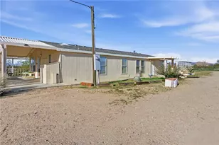 4943 W Safari Dr, Golden Valley, AZ 86413 - Photo 25