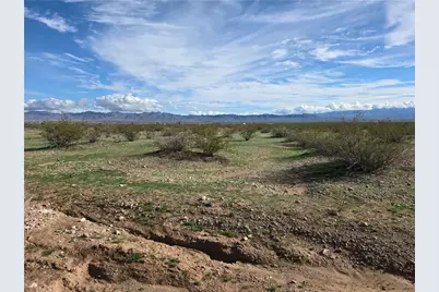 2034 S Cove Road, Golden Valley, AZ 86413 - Photo 5