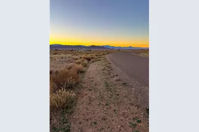 7324 E Squaw Creek Drive, Kingman, AZ 86401 - Photo 9