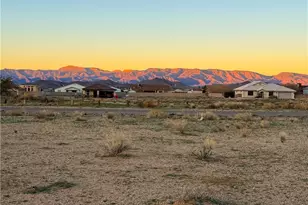 7324 E Squaw Creek Dr, Kingman, AZ 86401 - Photo 1