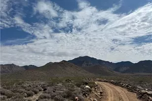 316-05-007 Longhorn Dr, Dolan Springs, AZ 86441 - Photo 1