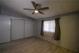 31 W Middle Point Dr, Meadview, AZ 86444 - Photo 33