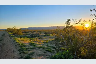 2455 Lone Ranger Road, Yucca, AZ 86438 - Photo 1