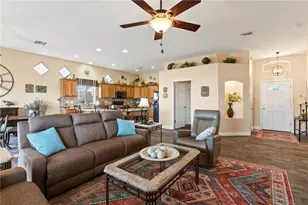 2821 E Singing Breeze Ln, Bullhead City, AZ 86429 - Photo 11