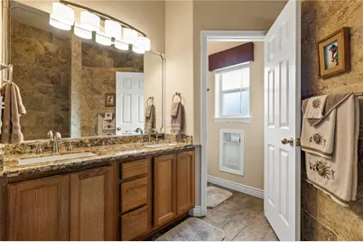 2821 E Singing Breeze Lane, Bullhead City, AZ 86429 - Photo 21