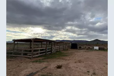 5938 Eden Road, Golden Valley, AZ 86413 - Photo 23