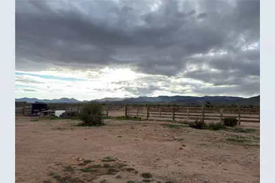 5938 Eden Road, Golden Valley, AZ 86413 - Photo 17