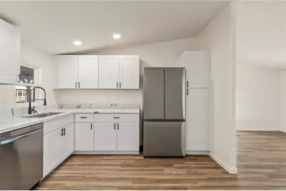 1405 E Pearl Circle, Fort Mohave, AZ 86426 - Photo 9