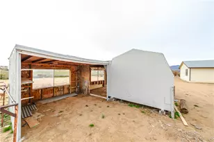 14948 N Canyon Dr, Dolan Springs, AZ 86441 - Photo 45