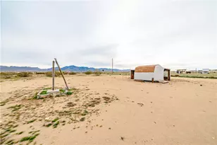 14948 N Canyon Dr, Dolan Springs, AZ 86441 - Photo 39