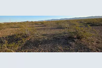 005A Estrella, Golden Valley, AZ 86413 - Photo 7