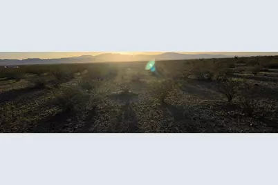 005B Estrella, Golden Valley, AZ 86413 - Photo 7