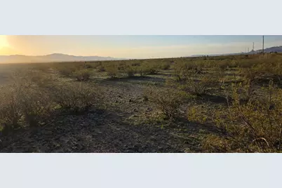 005B Estrella, Golden Valley, AZ 86413 - Photo 27