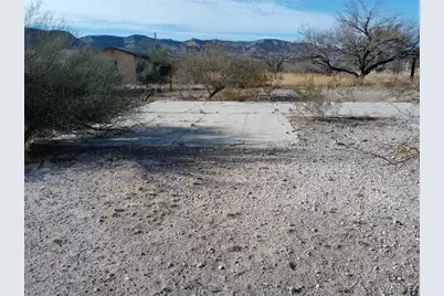 3836 W Third Ave., Yucca, AZ 86438 - Photo 9