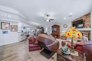 325 Pacific Dr, Lake Havasu, AZ 86406 - Photo 9