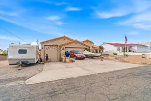 325 Pacific Dr, Lake Havasu, AZ 86406 - Photo 3