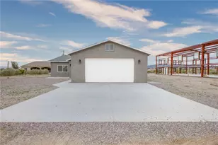 10185 S Jamaica Dr, Mohave Valley, AZ 86440 - Photo 1