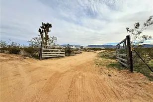 6766 N Stewart Mountain Rd, Golden Valley, AZ 86413 - Photo 1