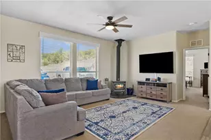 18205 E Globe Willow Dr, Kingman, AZ 86401 - Photo 9