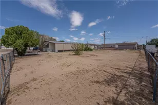 1135 E McVicar Ave, Kingman, AZ 86409 - Photo 33