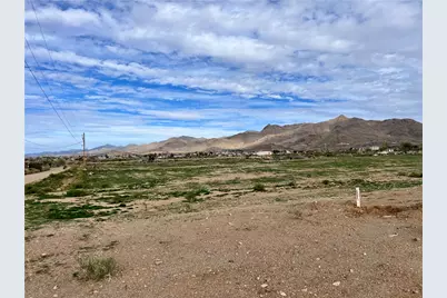 106A W Shipp Drive, Golden Valley, AZ 86413 - Photo 1