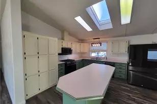 27151 N Apple Dr, Meadview, AZ 86444 - Photo 13