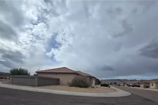 2452 Graystone Dr, Kingman, AZ 86409 - Photo 3