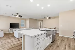 2875 Cactus Bloom Dr, Bullhead City, AZ 86429 - Photo 19