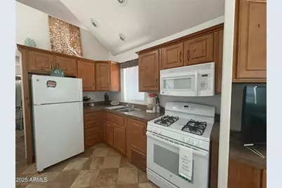 50238 Ehrenberg Highway Space #61, , AZ 85334 - Photo 9