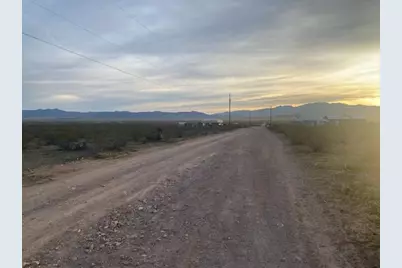 3256 S Alexandrite Road, Golden Valley, AZ 86413 - Photo 9