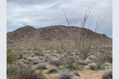 1 S Desert View Road, Yucca, AZ 86438 - Photo 1