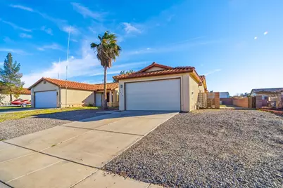 1676 Ash Avenue, Bullhead City, AZ 86442 - Photo 3