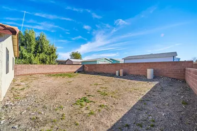 1676 Ash Avenue, Bullhead City, AZ 86442 - Photo 35