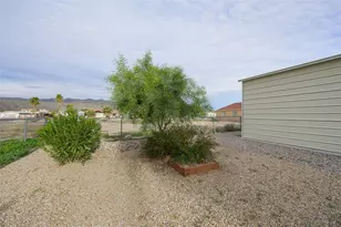 587 Citrus St, Bullhead City, AZ 86442 - Photo 17