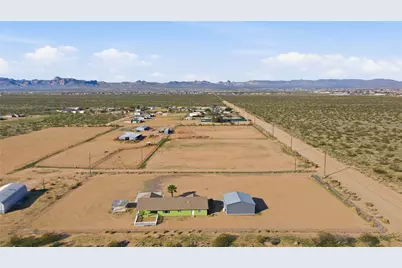 4670 W Shipp Drive, Golden Valley, AZ 86413 - Photo 9